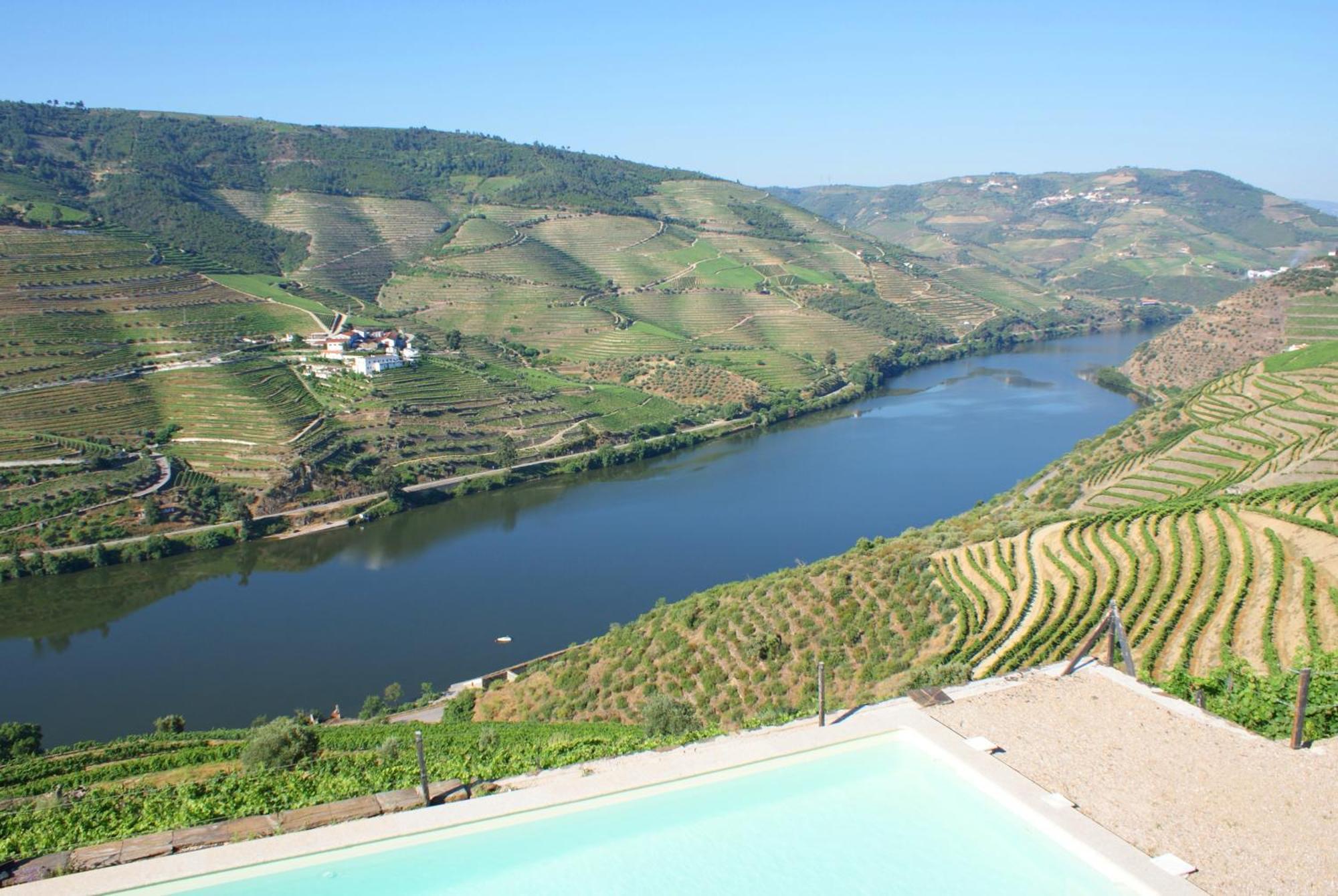 Quinta Da Veiga Bed & Breakfast Covas do Douro Exterior photo